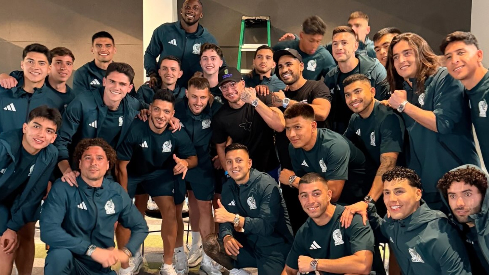 Jugadores de MÃ©xico tuvieron que devolver relojes Rolex valorados en un millÃ³n de dÃ³lares